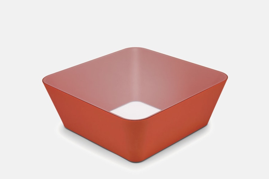 ZERO IN cinnabar orange 6274 Barber and Osgerby c2005 Establishedand Sons c Peter Guenzel Grey Background 01 72dpi
